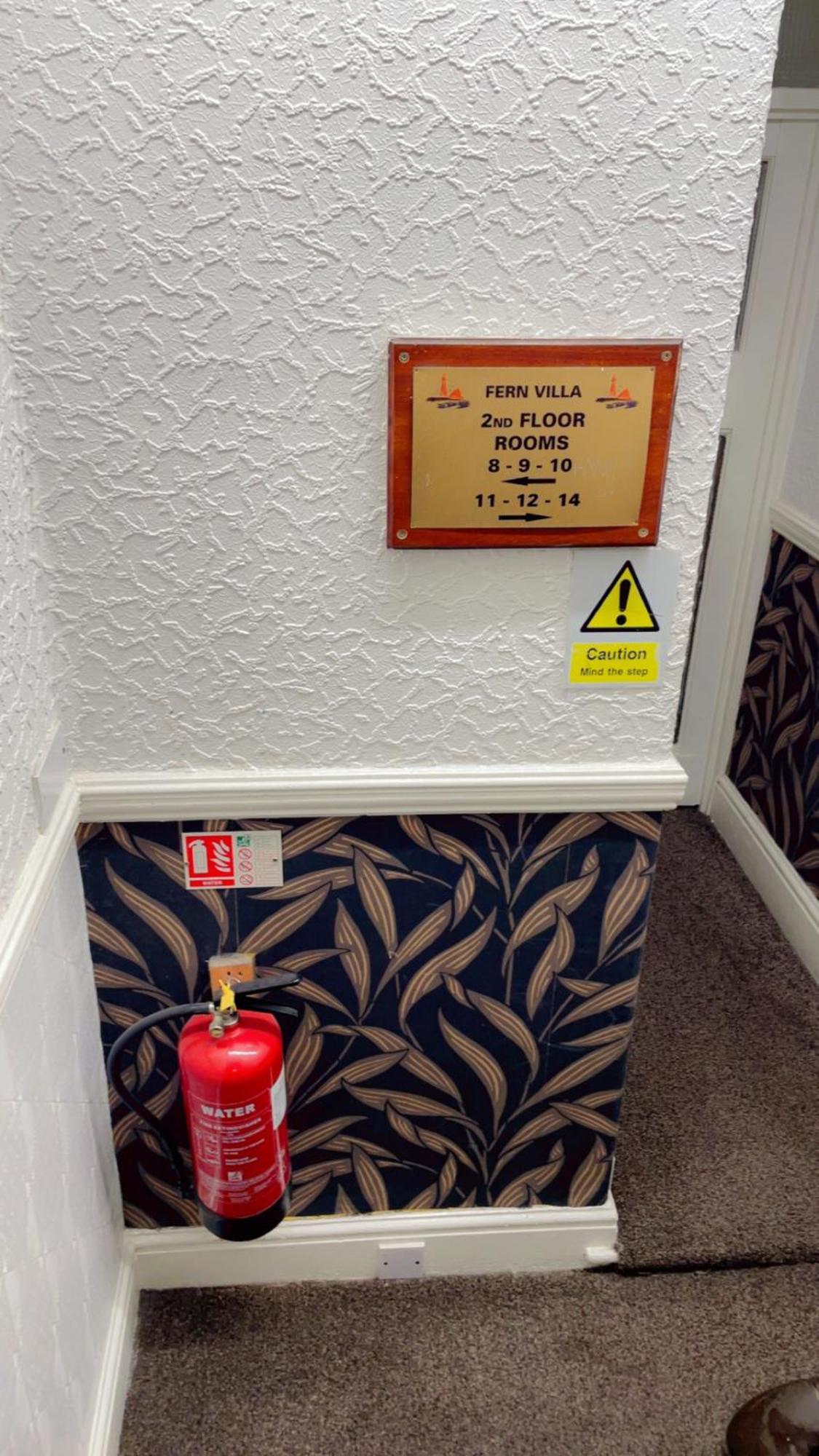 Fern Villa Hotel - Albert Road Blackpool Esterno foto