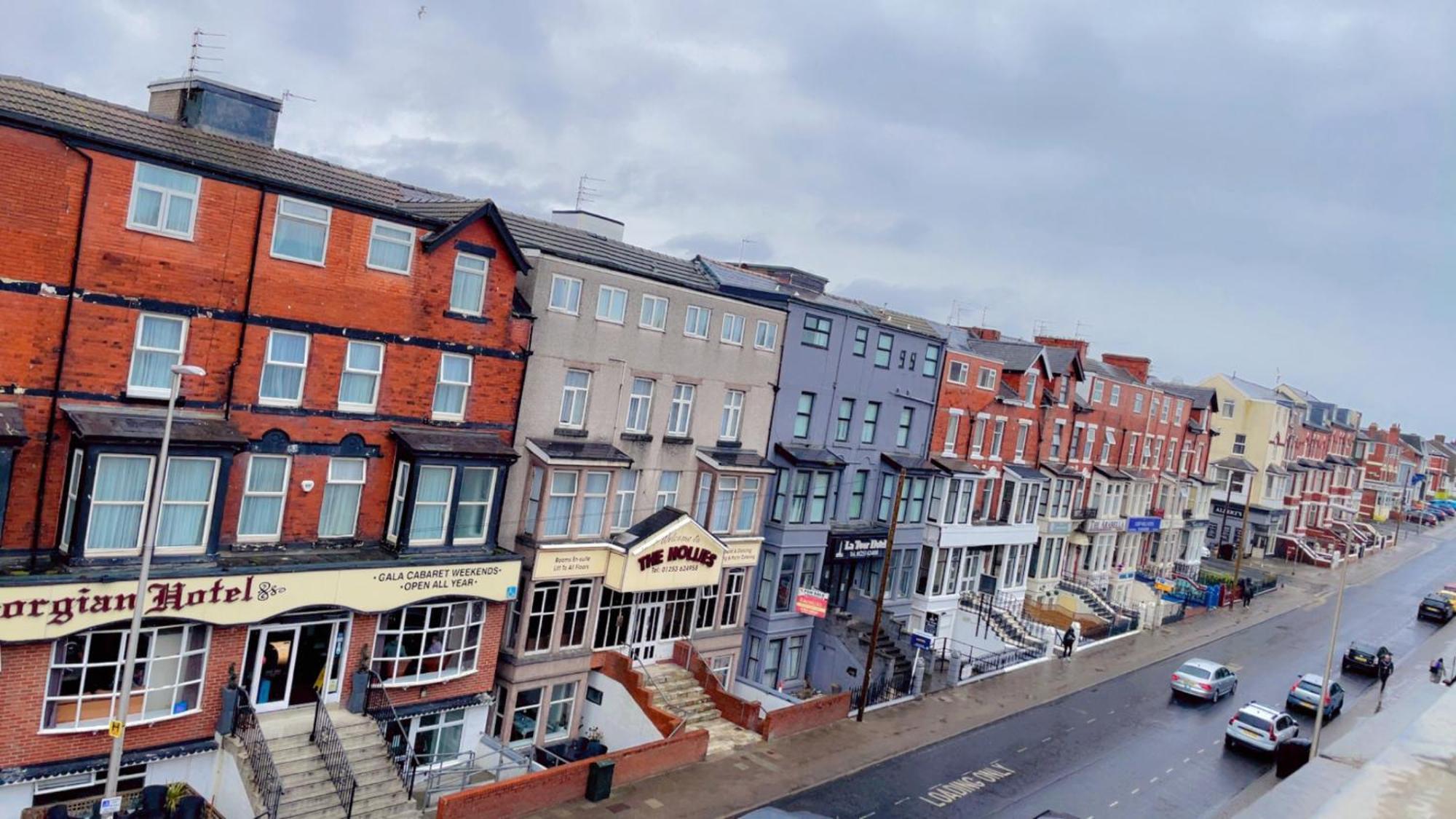 Fern Villa Hotel - Albert Road Blackpool Esterno foto